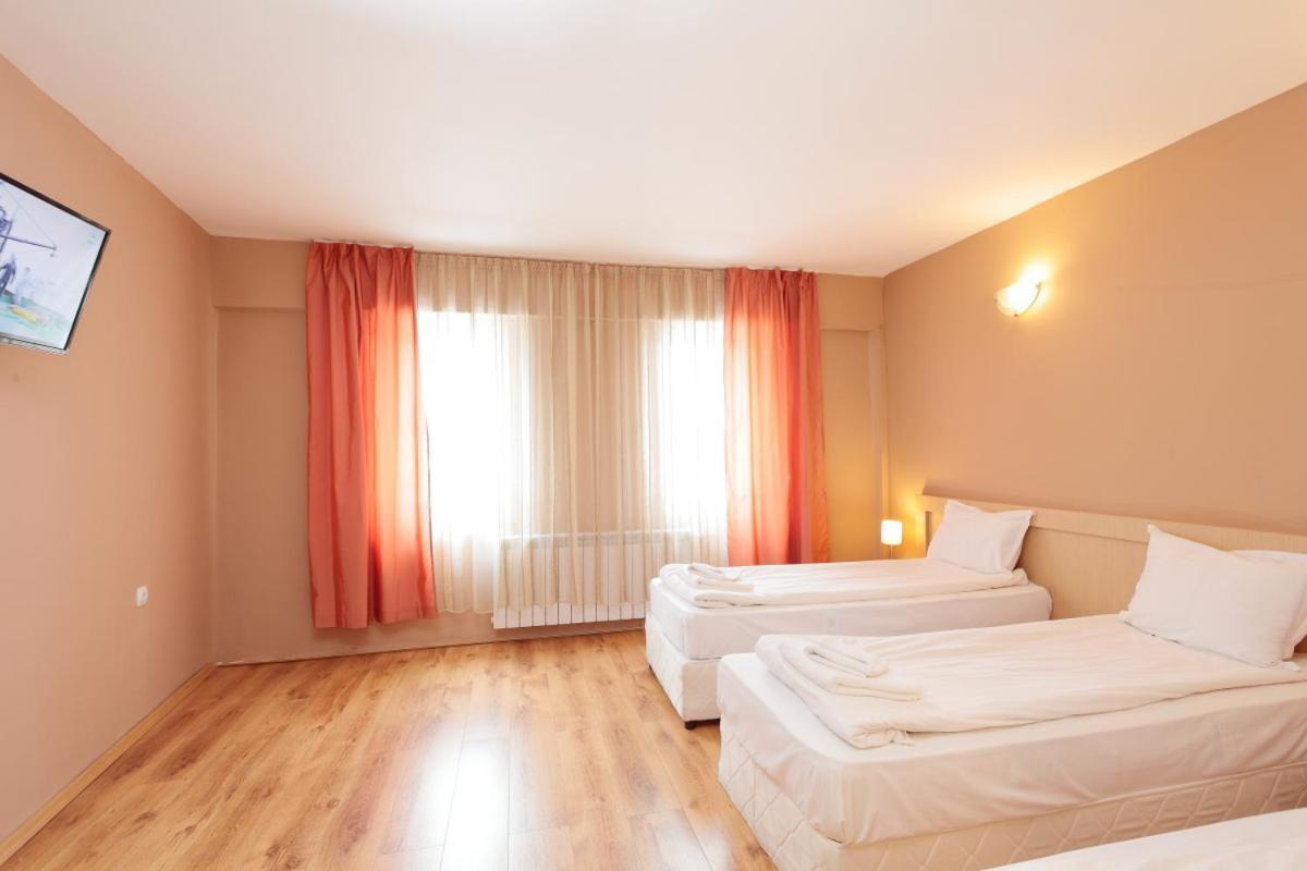 Hotel Panorama Panichishte Luaran gambar